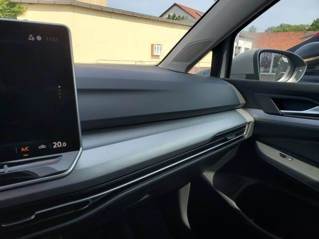 Volkswagen Golf 1.5 TSI Variant