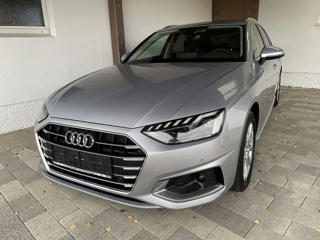 Audi A4 Avant S-Tronic