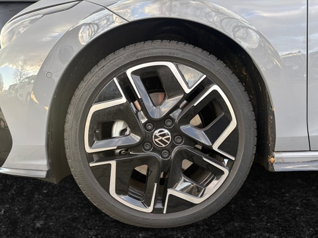 Volkswagen Golf 1.5 eTSI DSG Golf VIII