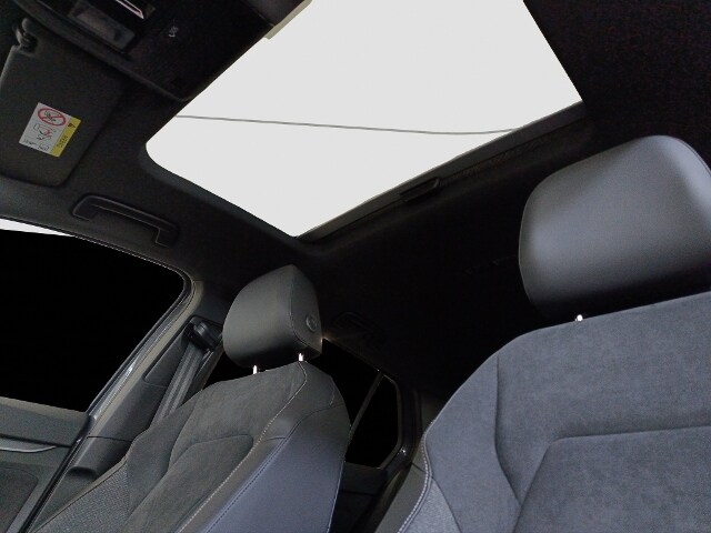 Volkswagen Golf 1,5 TSI EDITION50 AHV*L&S*PANO