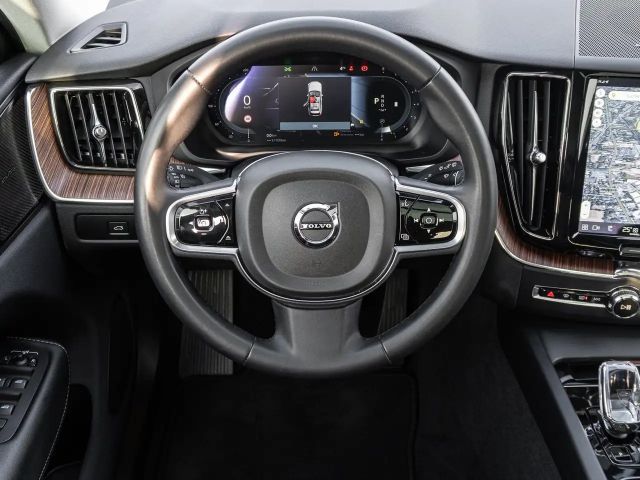 Volvo XC60 Dark Plus