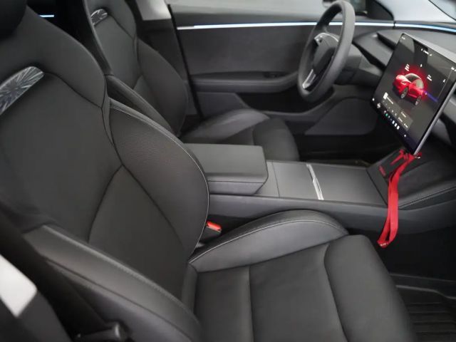 Tesla Model 3 Performance