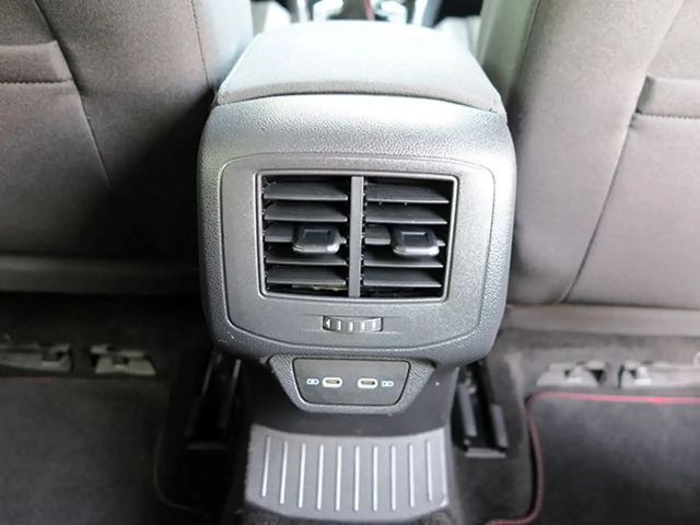 Volkswagen T-Roc Sport