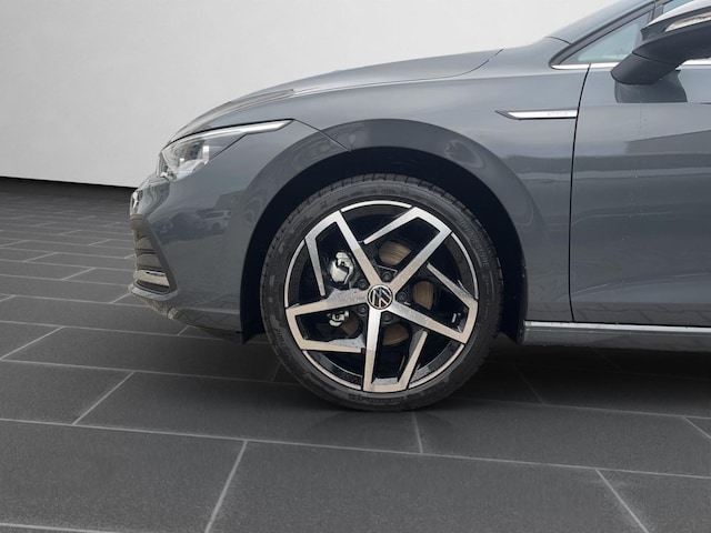 Volkswagen Golf DSG Style Variant