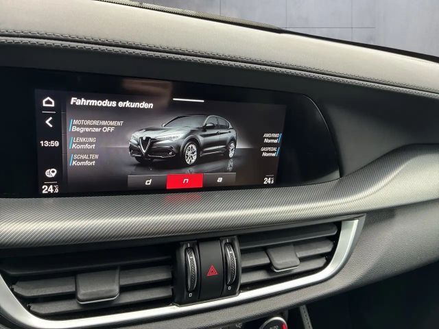Alfa Romeo Stelvio AT8 Q4 Veloce
