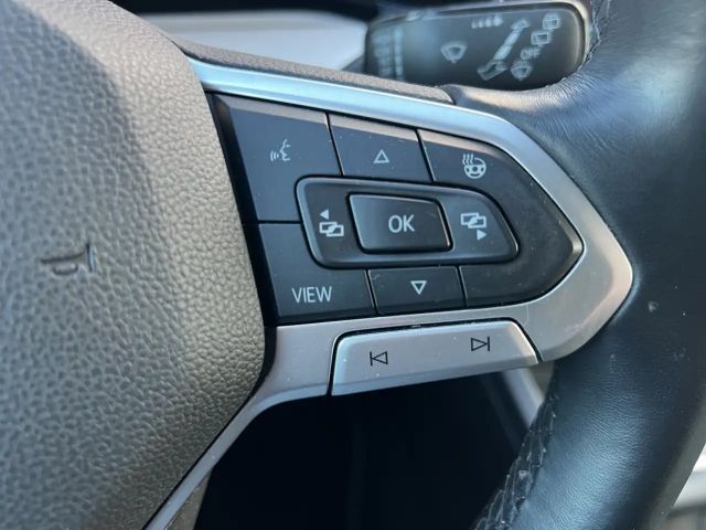 Volkswagen Golf Life Variant