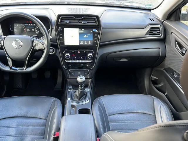 SsangYong Tivoli 2WD Sapphire