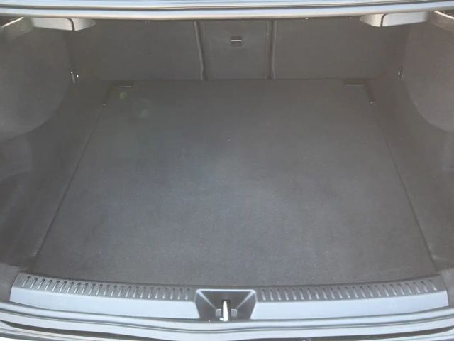 Mercedes-Benz A 180 A 180 d