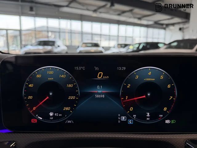 Mercedes-Benz A 180 AMG Line