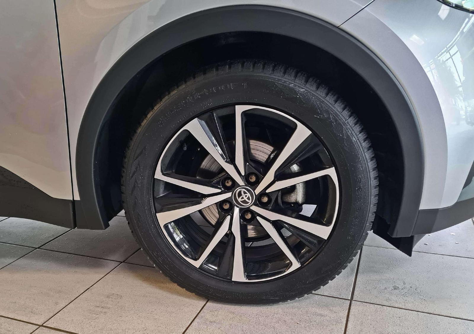 Toyota C-HR Hybride Team D