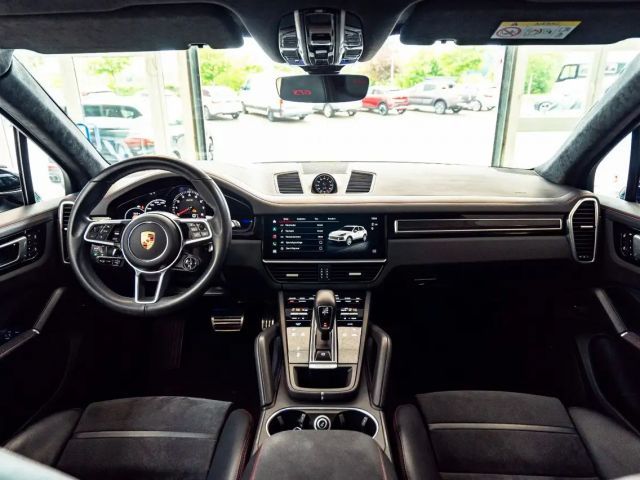Porsche Cayenne GTS