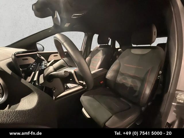 Mercedes-Benz GLA 200 AMG Line