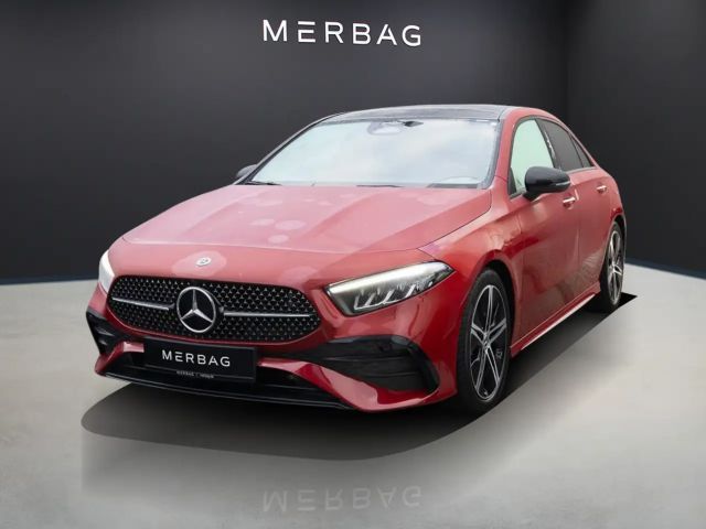 Mercedes-Benz A 220 4MATIC AMG Line