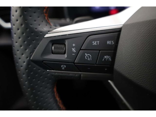 Seat Leon 1.5 eTSI FR-lijn Sportstourer