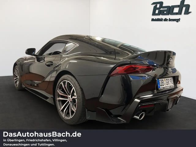 Toyota Supra Dynamic