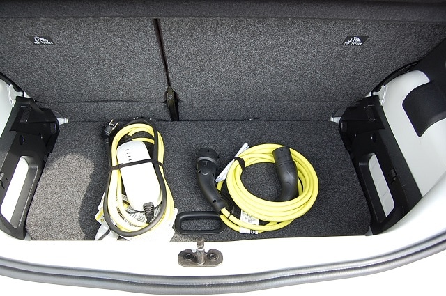 Volkswagen e-up! Edition maps & more GRA beh. Frontscheibe