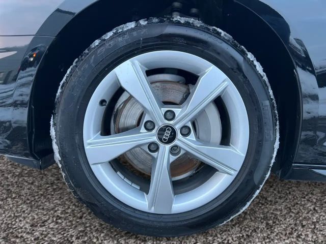 Audi A4 40 TDI Avant S-Tronic