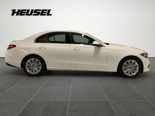 Mercedes-Benz C 180 AVANTGARDE Sedan