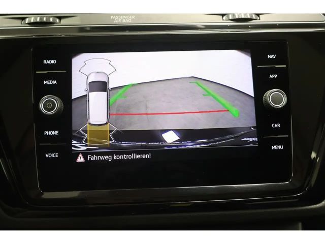 Volkswagen Touran 1.5 TSI DSG R-Line