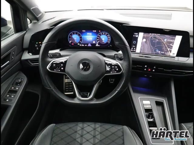 Volkswagen Golf 1.5 eTSI DSG R-Line