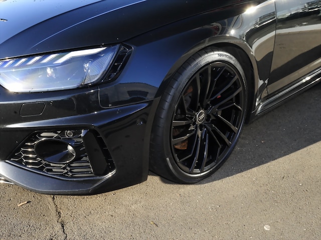 Audi RS4 Avant Quattro