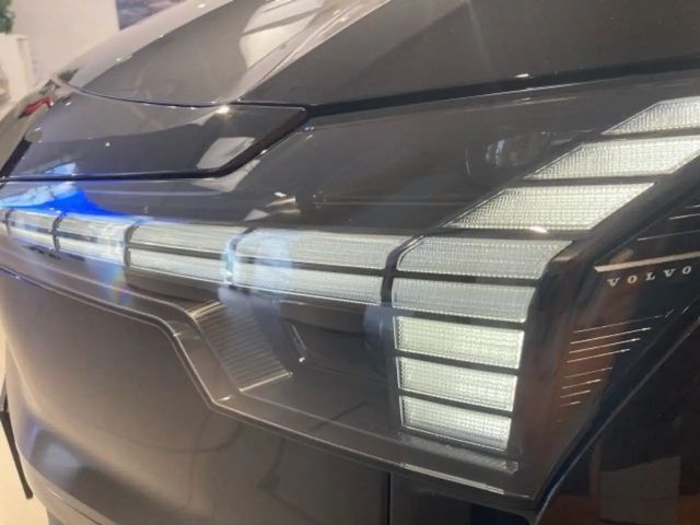 Volvo EX30 Performance Twin motor Ultra