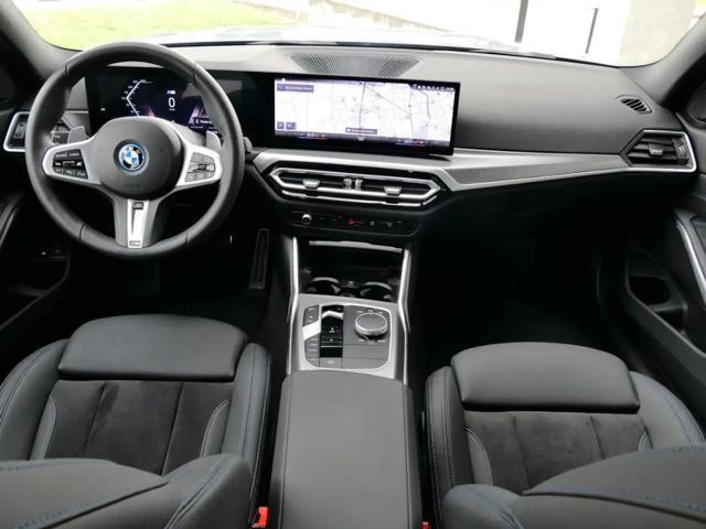 BMW 330 330e M-Sport Touring