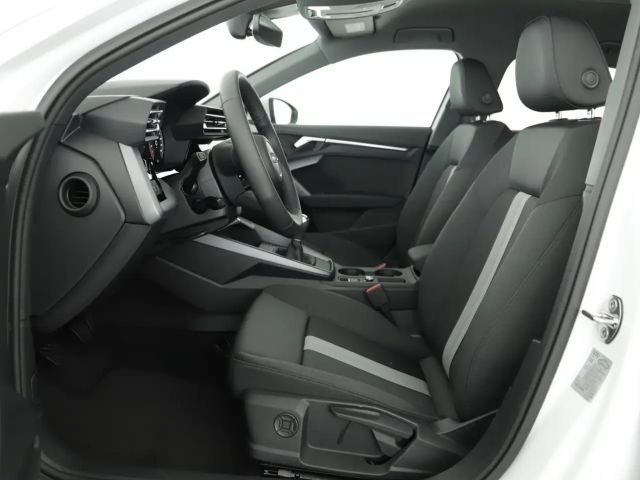 Audi A3 30 TFSI Sedan
