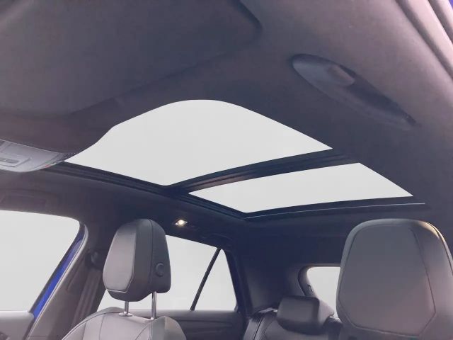 Volkswagen T-Roc R AKRAPOVIC PANO LEDER LM19