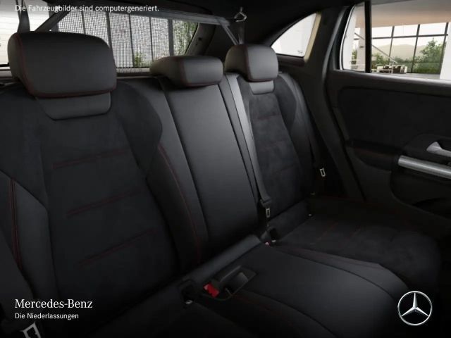 Mercedes-Benz GLA 180 AMG Line