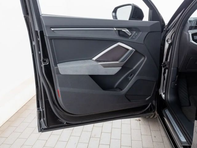 Audi Q3 35 TFSI S-Tronic