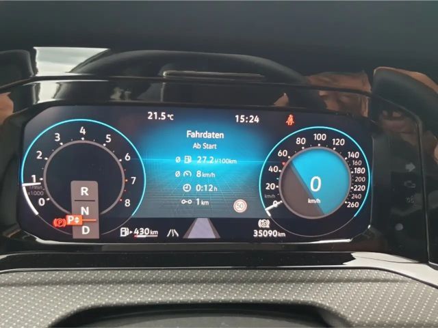 Volkswagen Golf 2.0 TSI Golf VIII R-Line