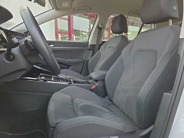 Volkswagen Golf 1.5 eTSI DSG Golf VIII