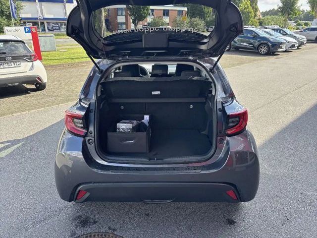 Toyota Yaris Hatchback Hybride VVT-i