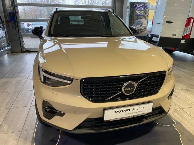 Volvo XC40 Dark Plus