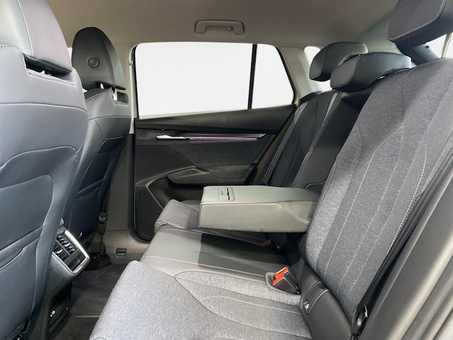 Skoda Elroq Elroq Loft 82kWh AHK+LED+KEYLESS+ACC+KAMERA+PDC