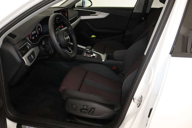 Audi A4 40 TFSI Avant S-Tronic