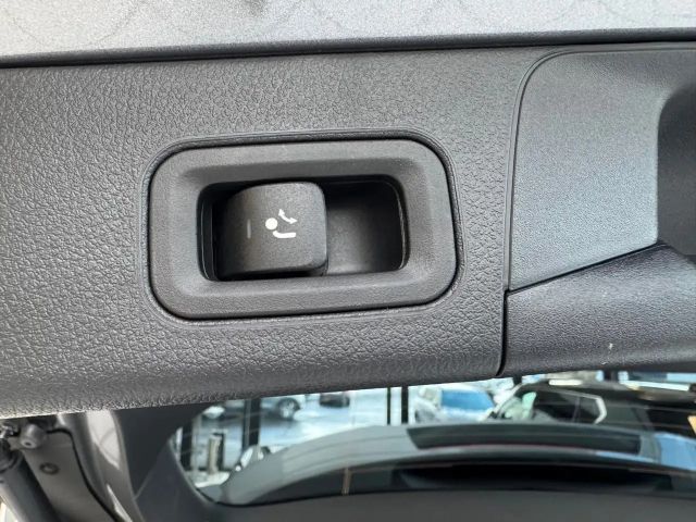 Mercedes-Benz B 180 Progressive