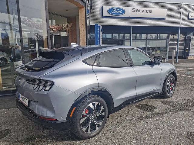 Ford Mustang Mach-E AWD Extended range
