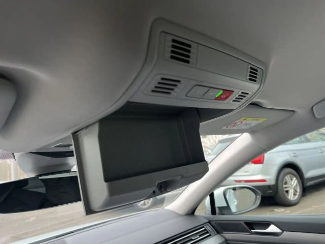 Volkswagen Passat 1.5 TSI DSG Variant