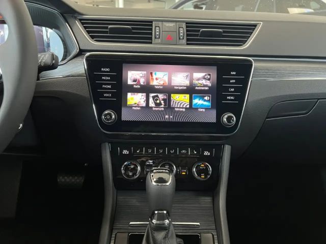 Skoda Superb 2.0 TSI Combi Style Style