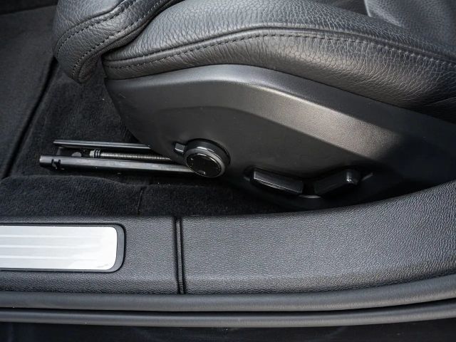 Volvo V60 Cross Country AWD Plus