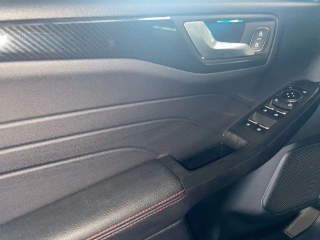 Ford Kuga Plug in Hybrid ST Line X