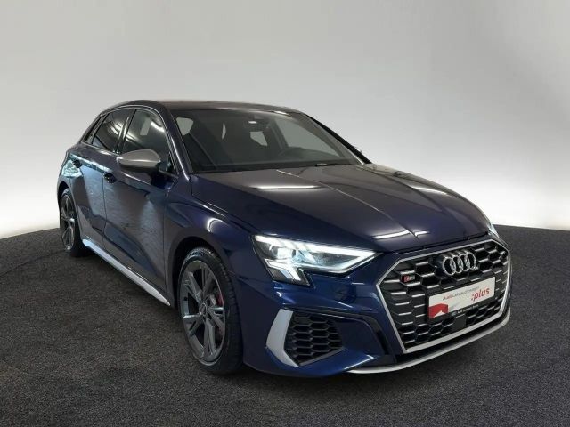 Audi S3 TFSI S tr. RFK NAVI LED B&O