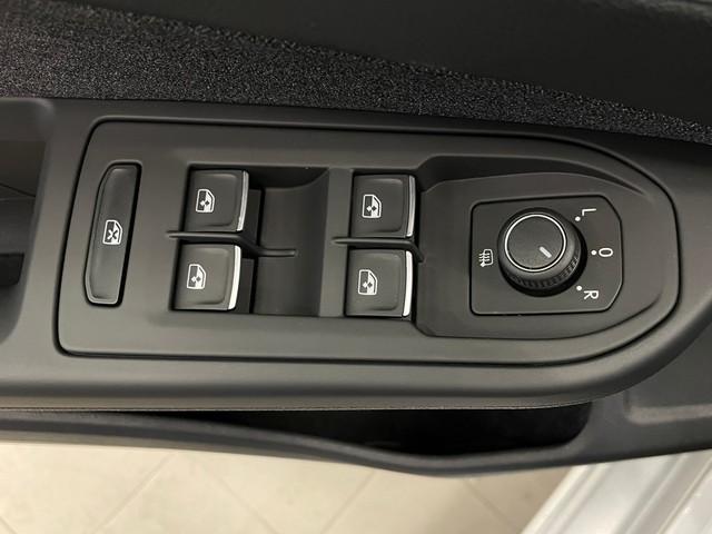 Volkswagen Golf 1.0 TSI Golf VIII Move Variant