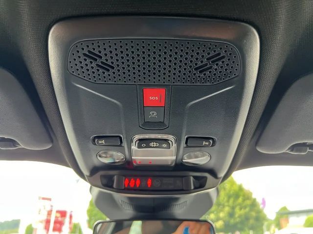 Peugeot 2008 PureTech Style