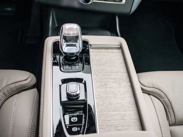 Volvo XC90 AWD Dark T8 Ultra