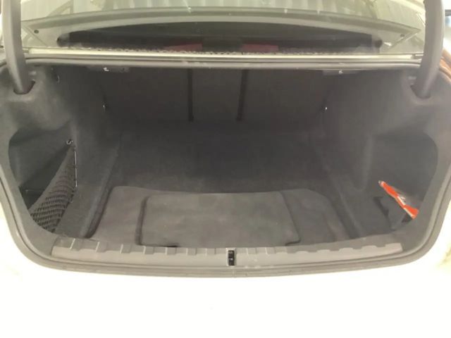 BMW 320 320d M-Sport Sedan xDrive