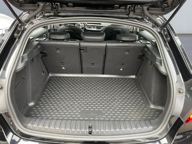 BMW 120 120i Luxury Line Sedan