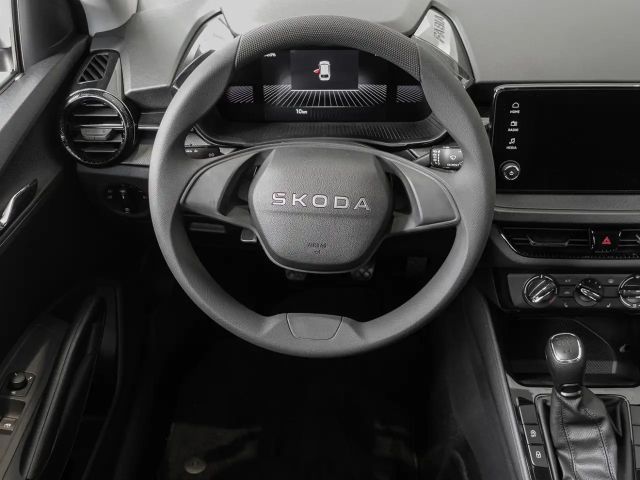 Skoda Fabia 1.0 MPI Essence LED PDC SHZ SOUNDSYS SPURH